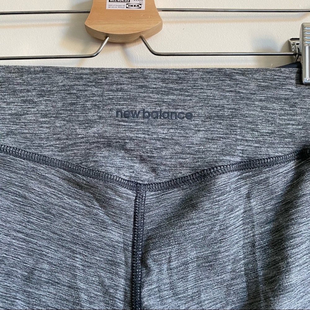 New Balance || Grey Space Dye Cropped Soft Legging Size M - Picture 4 of 5
